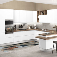 Passatoia Cucina Skin Natural in una cucina moderna con armadi bianchi e dettagli in legno.