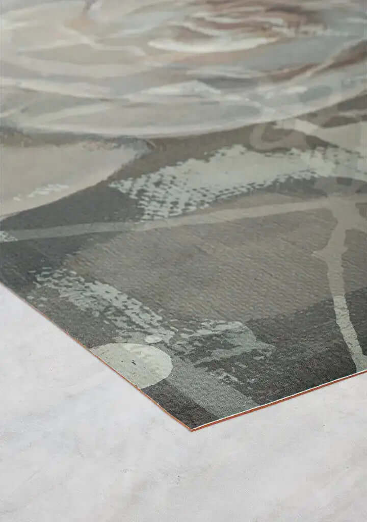 Tappeto Indoor Rosa Bianca in microfibra, design elegante e retro antiscivolo per ogni stanza.